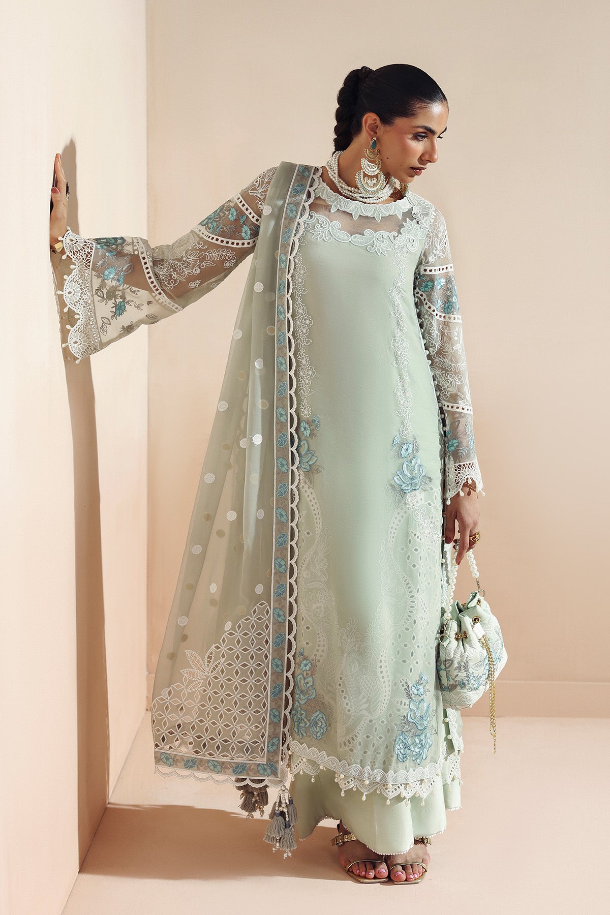 AF-BCH-2199-SAIYAARA semi-formal. Bamber Chiffon / Raw Silk / Organza. Available Unstitched.