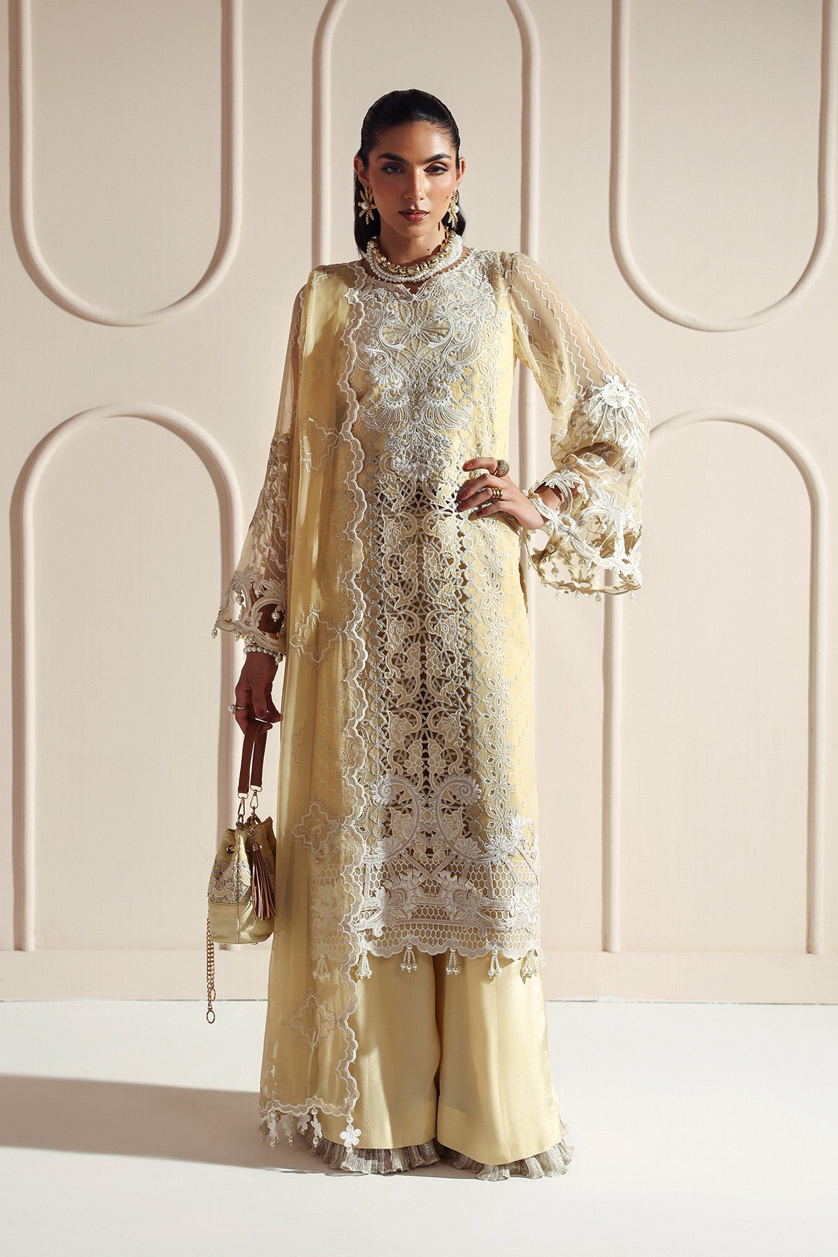 AF-BCH-2202-AIRA semi-formal. Bamber Chiffon / Raw Silk / Organza. Available Unstitched.