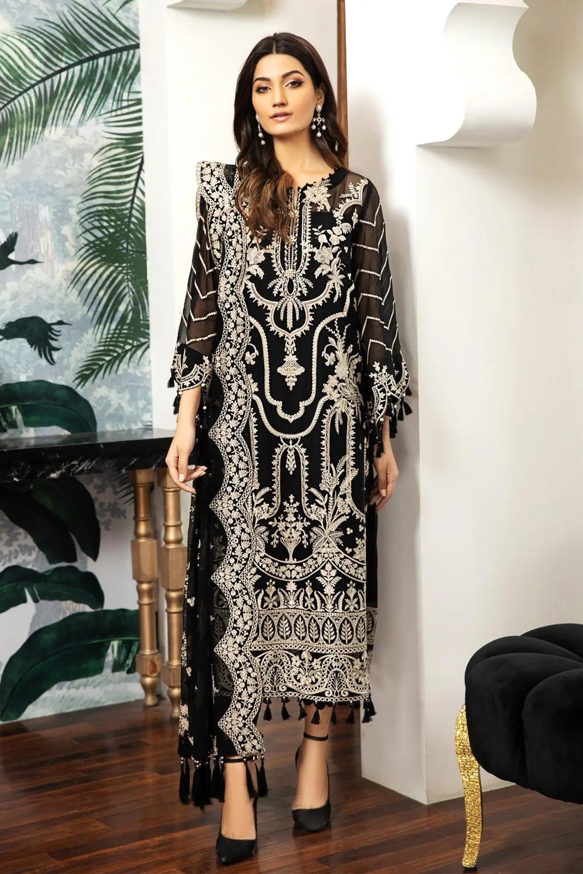 AF-CH-2063-Clara semi-formal. Chiffon. Available Unstitched.