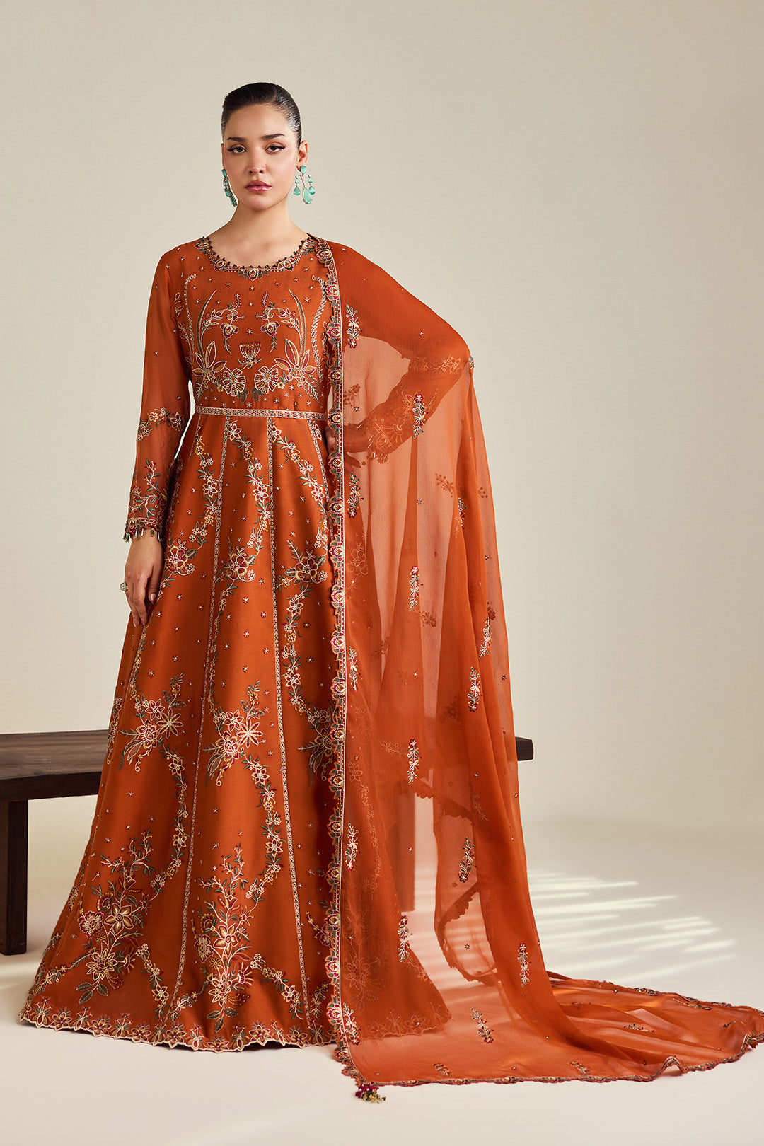 AF-DHG-5048-Zumar semi-formal. Chiffon / Organza. Available Unstitched.