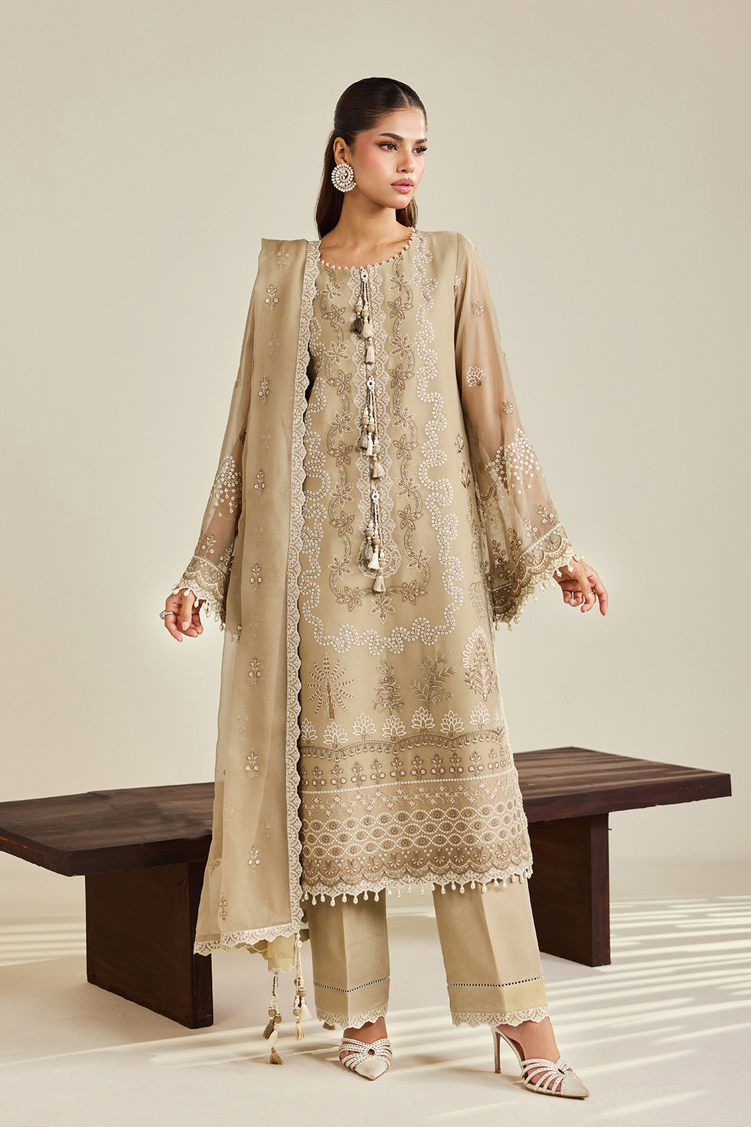 AF-DHG-5051-Azeen semi-formal. Raw Silk / Chiffon. Available Unstitched.