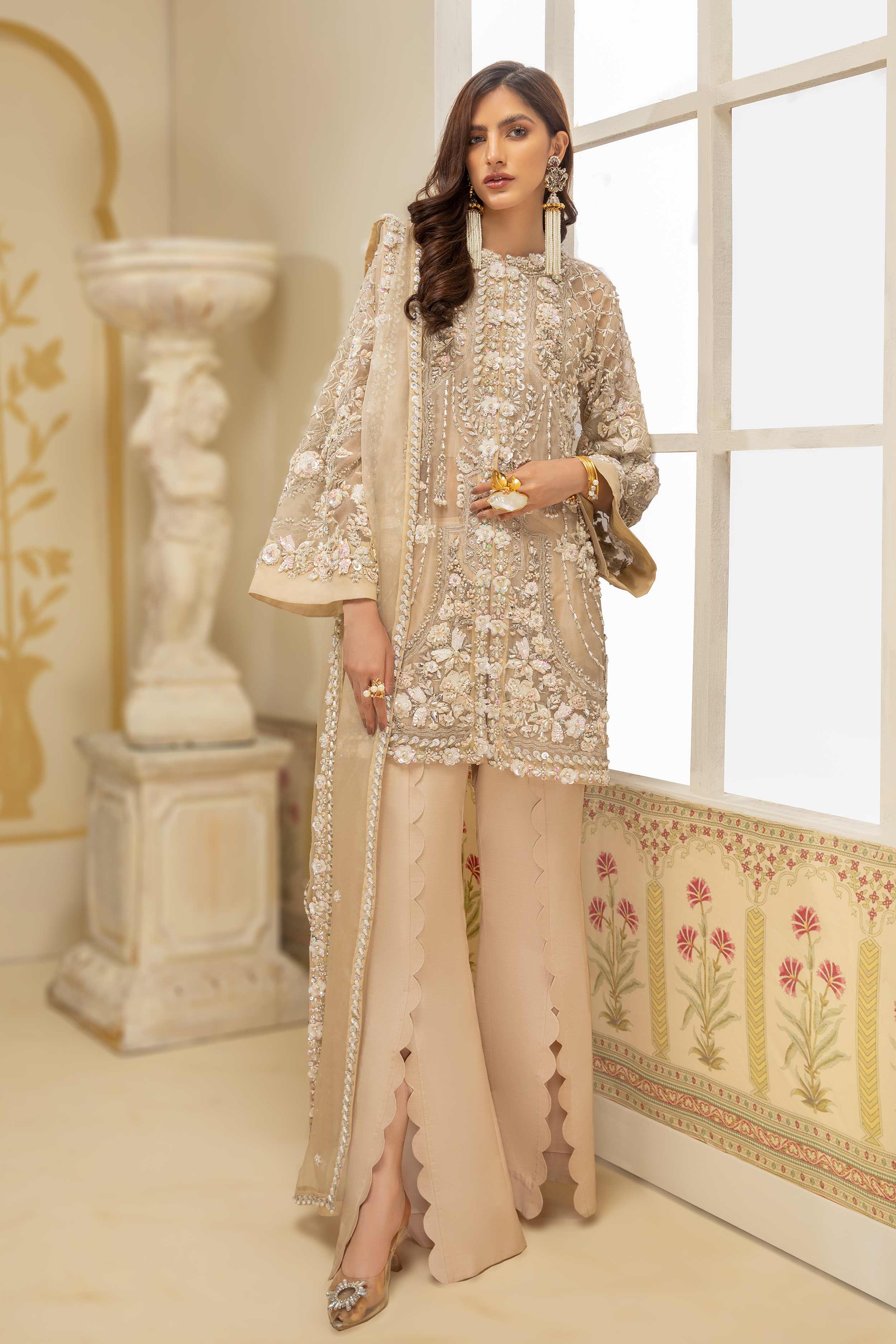 Ivory Luxe pakistani fashion outfit in ivory tones.