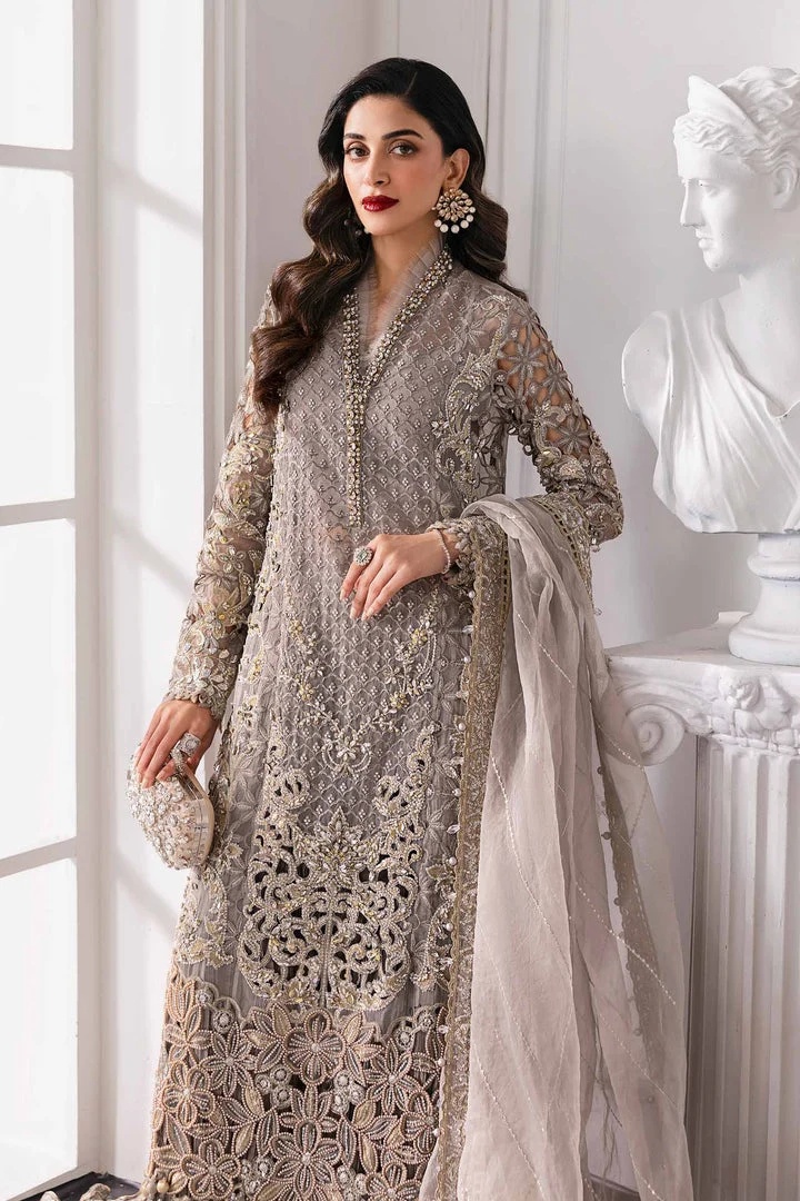Opulence traditional & ceremonial clothing with coordinated formal styling.