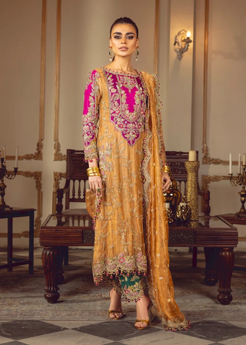 Sultanique pakistani fashion outfit in turquoise, green tones.