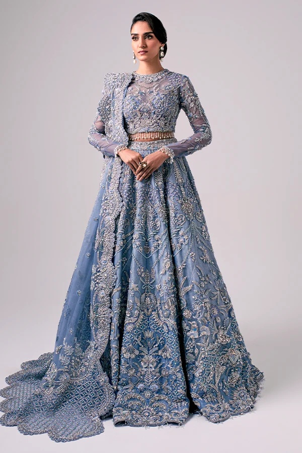 Aarzu pakistani fashion outfit in blue tones.