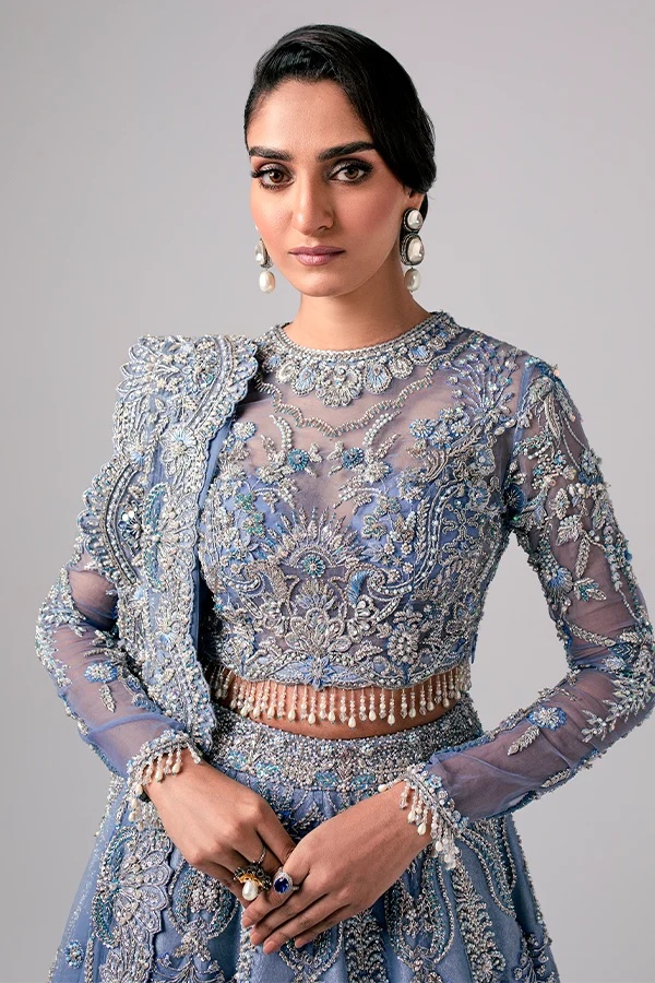 Aarzu pakistani fashion outfit in blue tones.