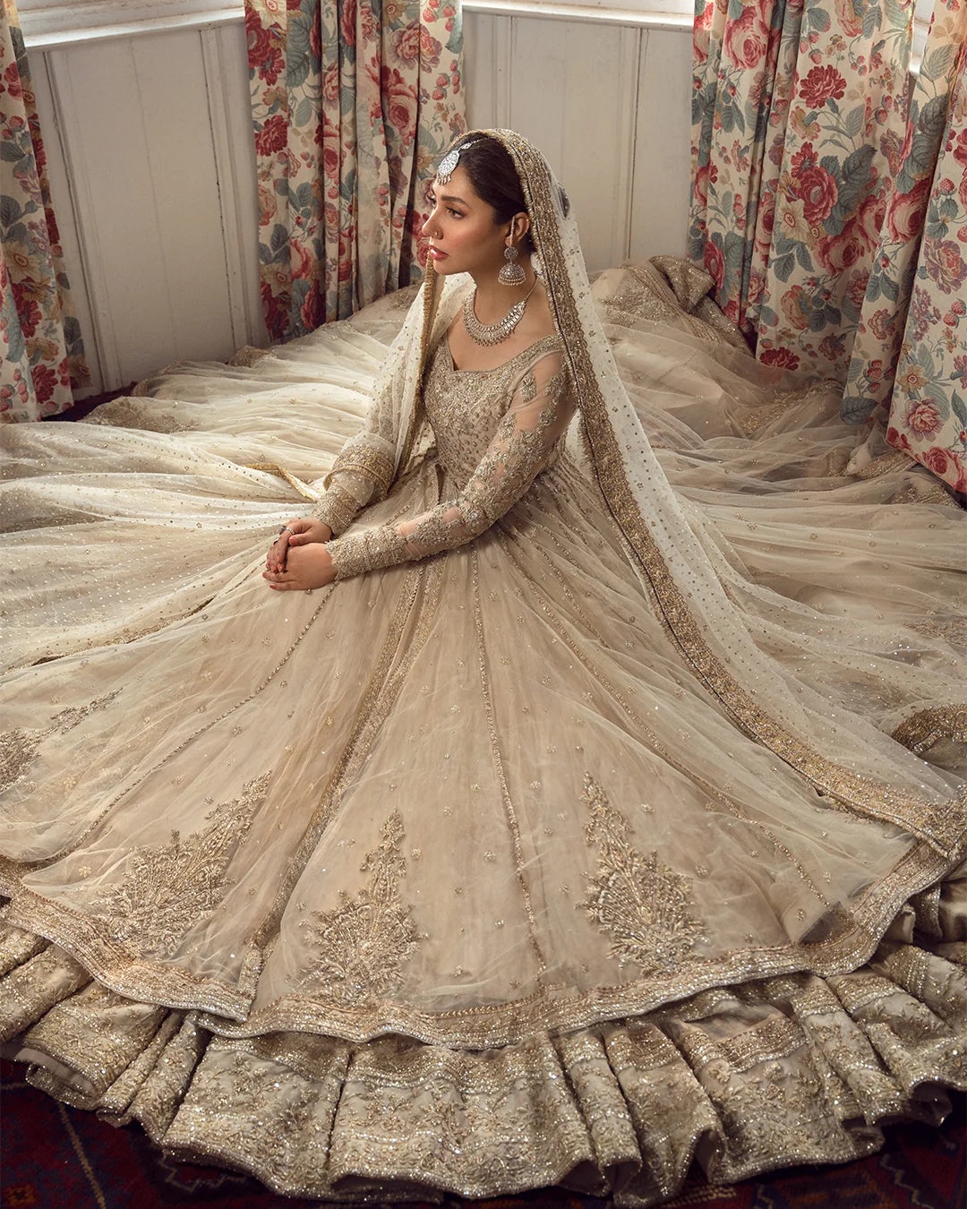 Anamta pakistani fashion outfit in ivory tones.