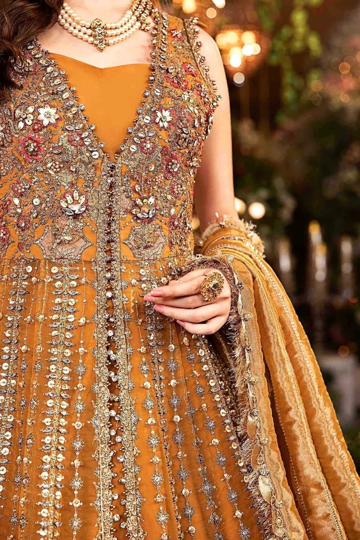 BD-2907 pakistani fashion outfit with coordinated formal styling.