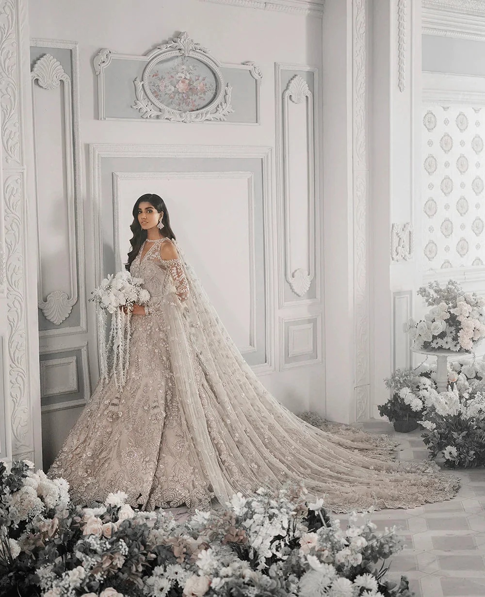 E-52 pakistani fashion outfit with coordinated formal styling.