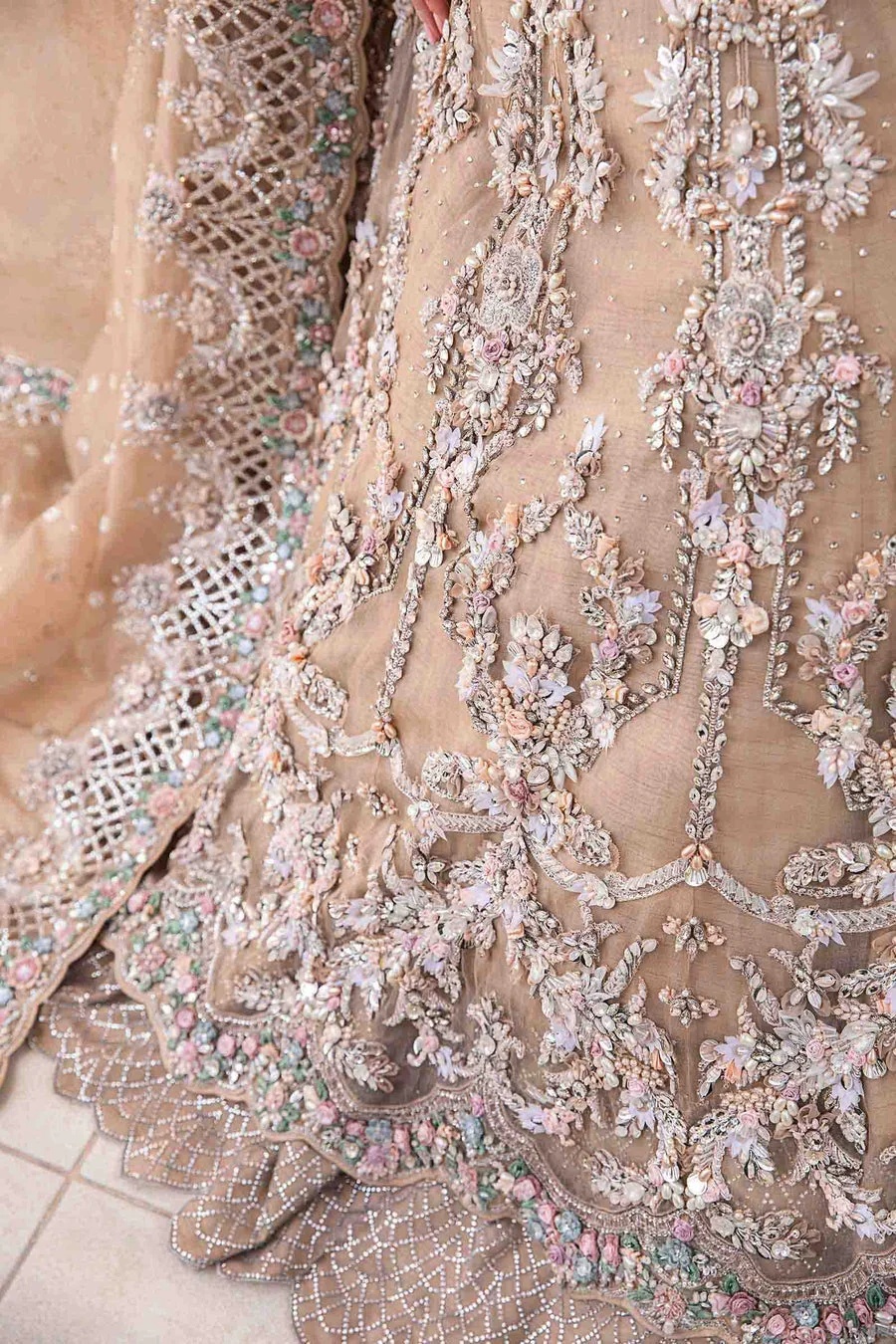 EX-151 pakistani fashion outfit in peach tones.