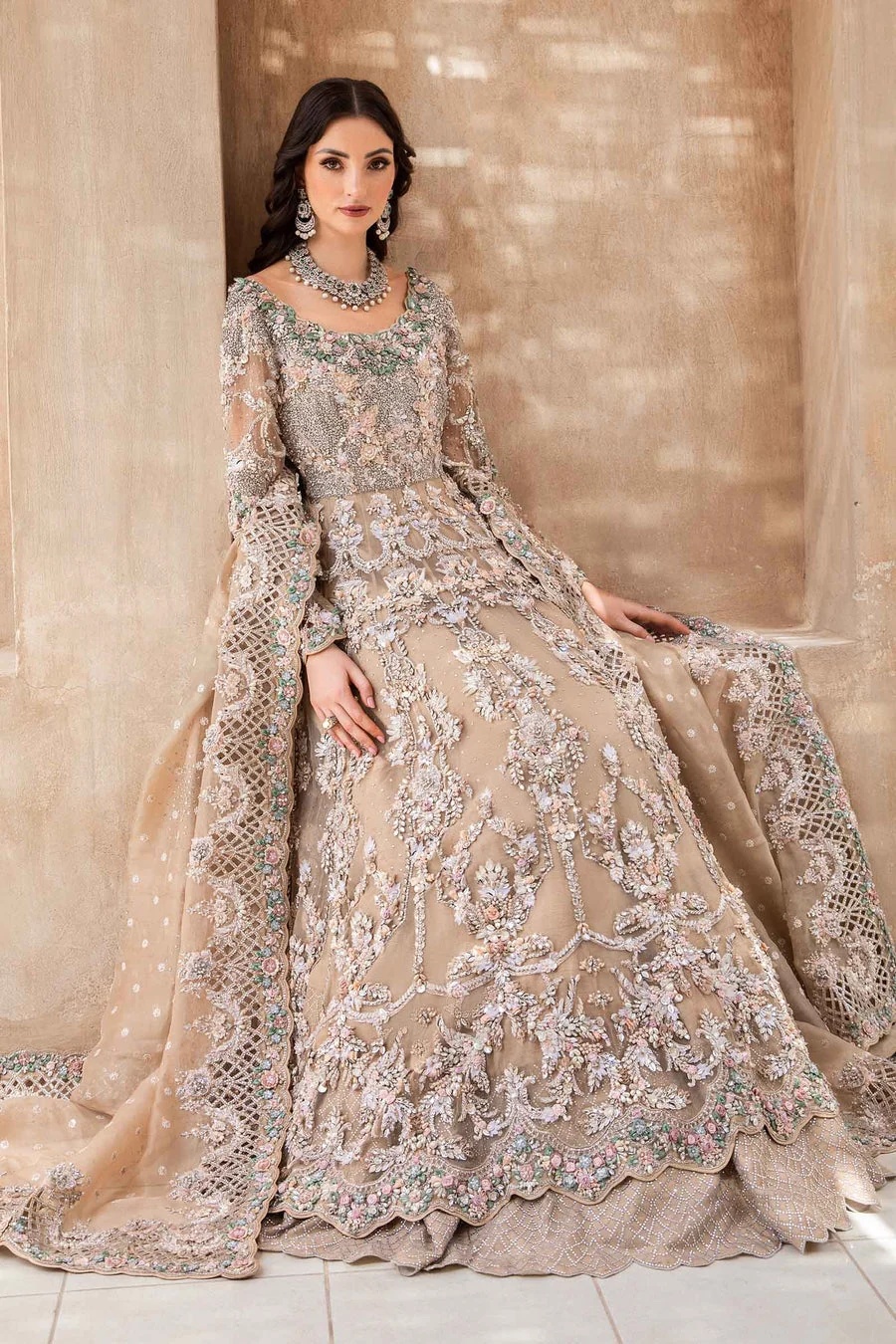 EX-151 pakistani fashion outfit in peach tones.