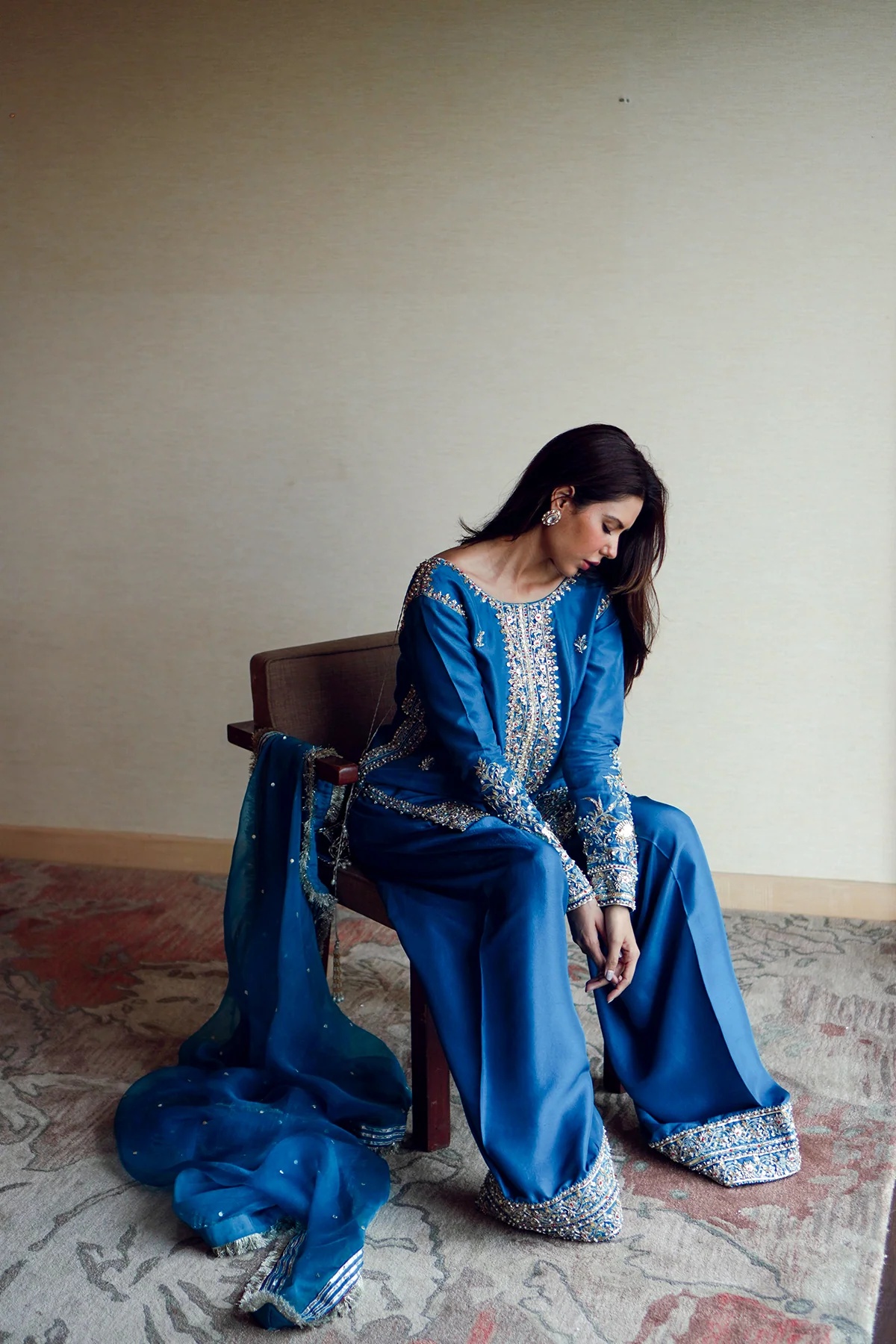 Heer Pakistani fashion outfit in blue, aqua, silver tones.