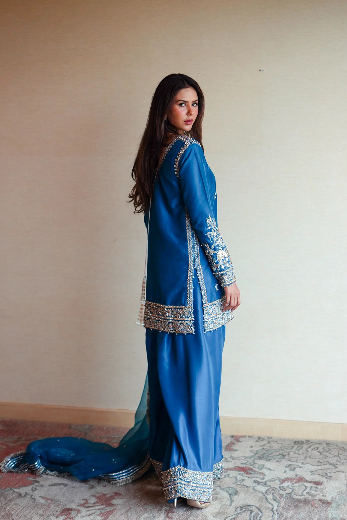Heer Pakistani fashion outfit in blue, aqua, silver tones.