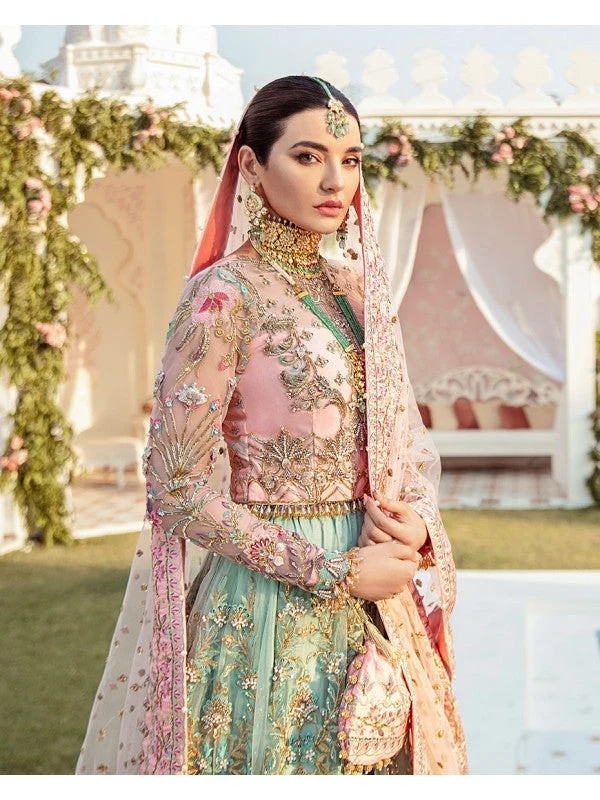 Joli pakistani fashion outfit in pink, green tones.