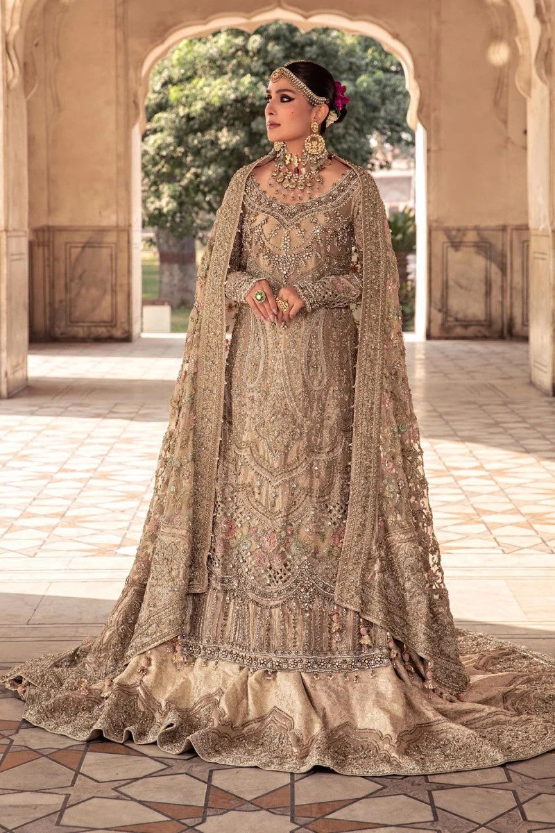 Liliana pakistani fashion outfit in gold tones.