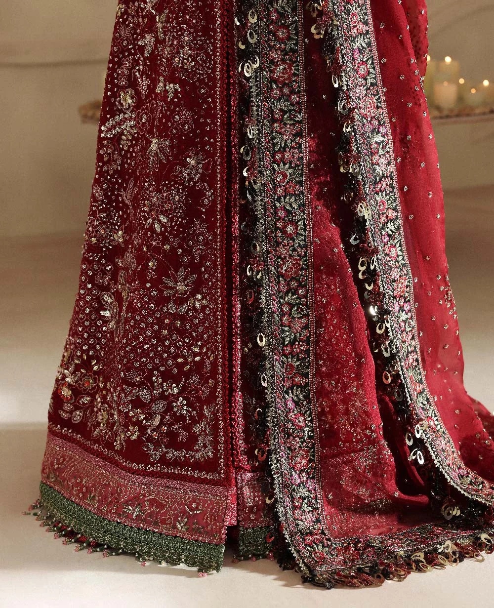 Lucienne pakistani fashion outfit in black tones.