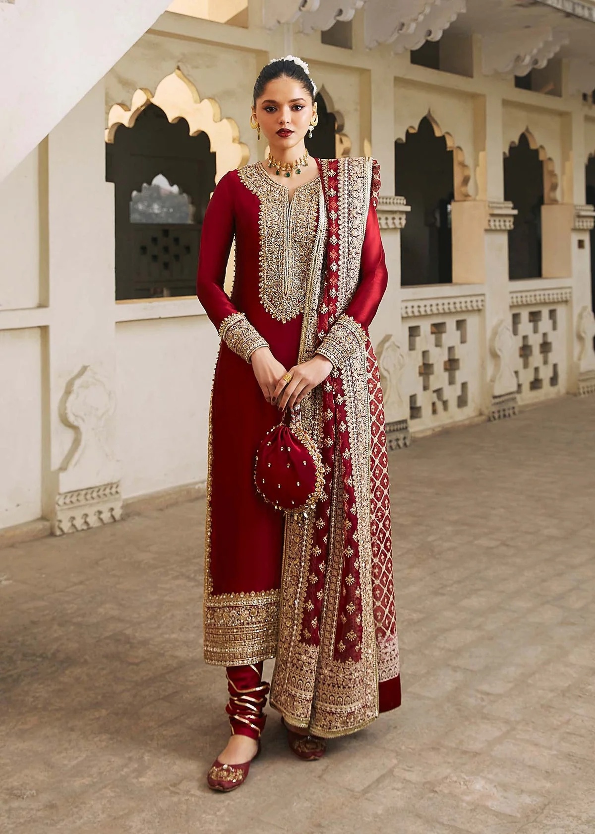 Noreen pakistani fashion outfit in red tones.