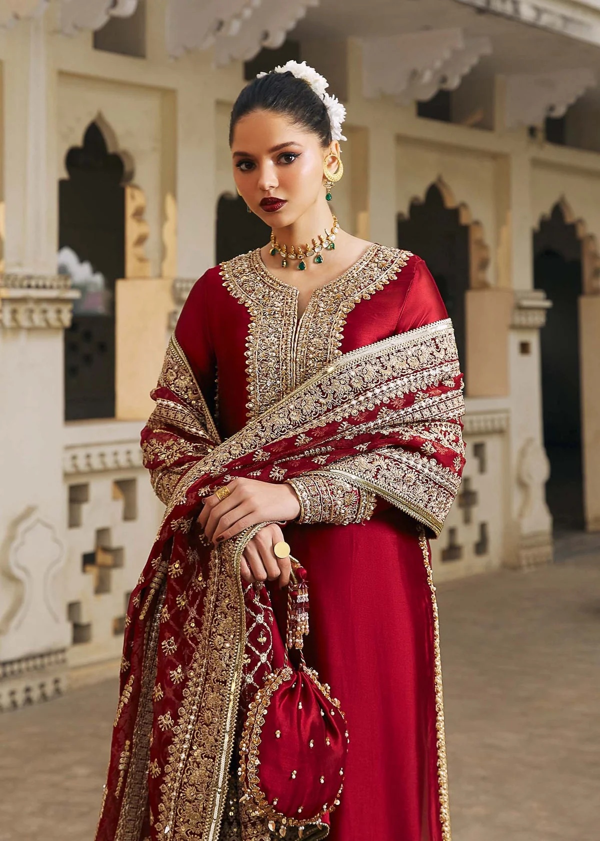 Noreen pakistani fashion outfit in red tones.