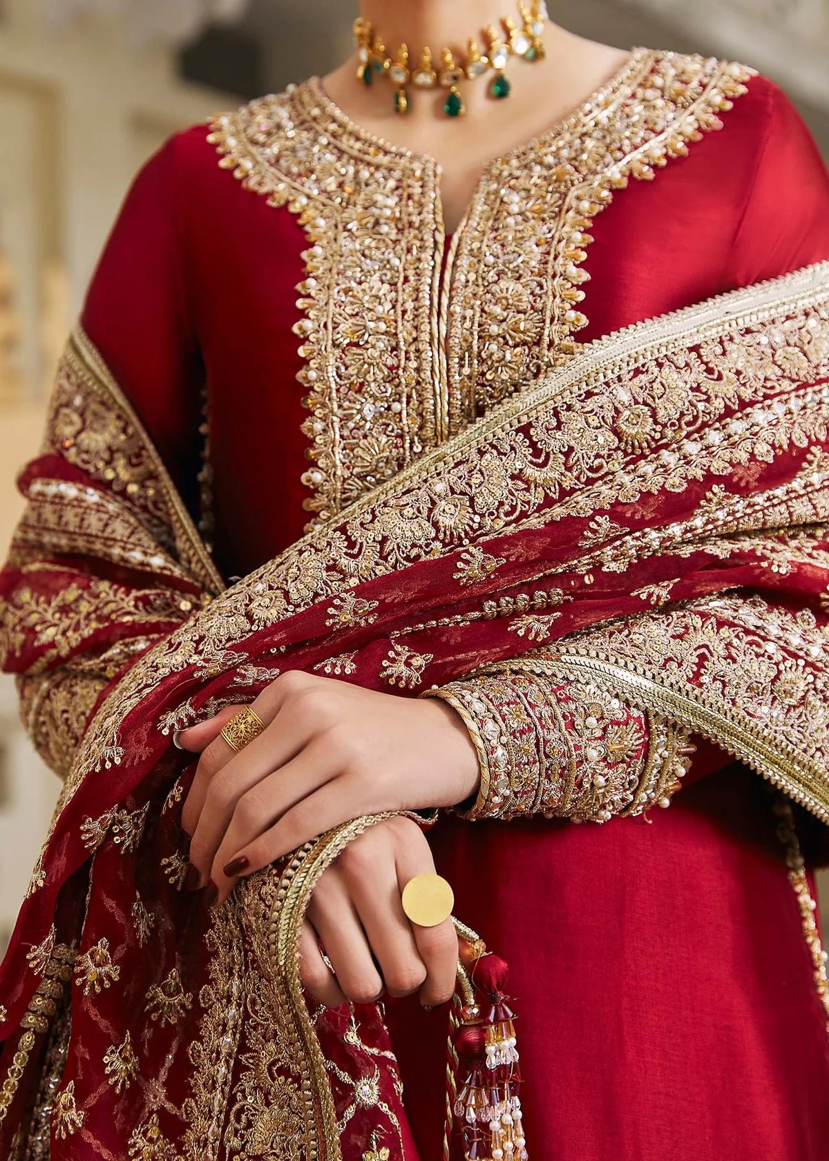 Noreen pakistani fashion outfit in red tones.
