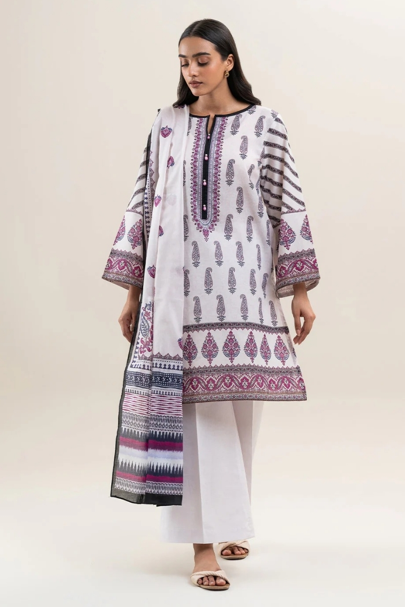 Mahnur Original - 3 Pcs Embroidered Luxury Lawn Suit with Lace and…