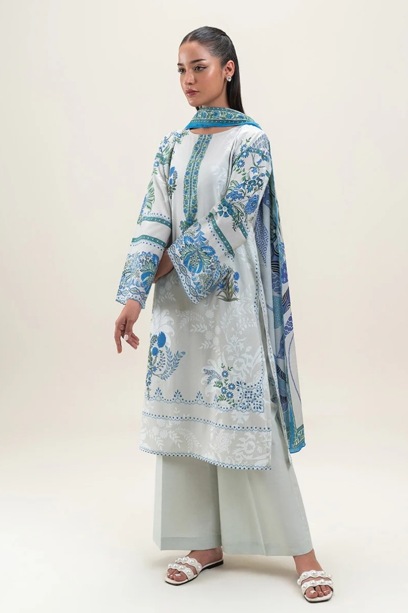 Mahnur Original - 3 Pcs Embroidered Luxury Lawn Suit with Lace and…
