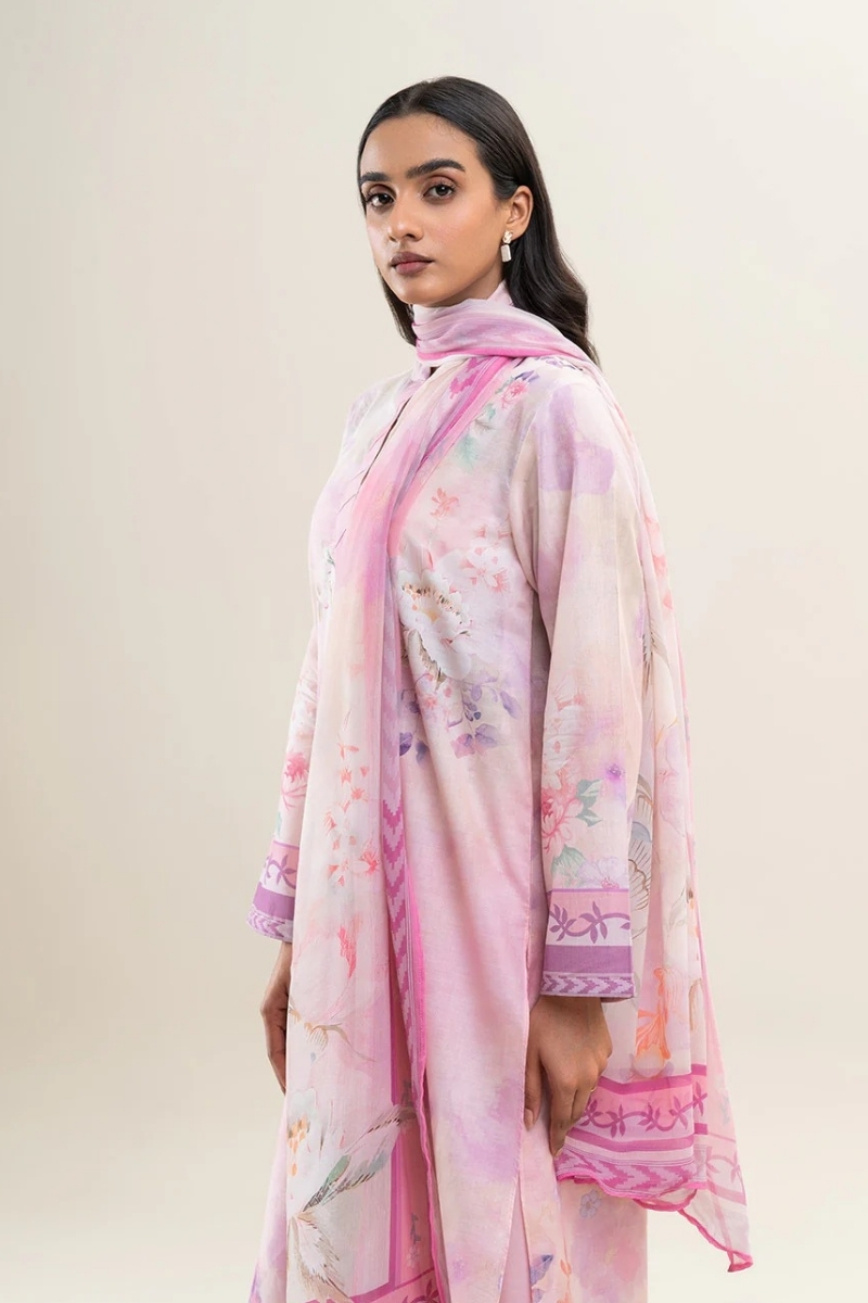 Mahnur Original - 3 Pcs Embroidered Luxury Lawn Suit with Lace and…