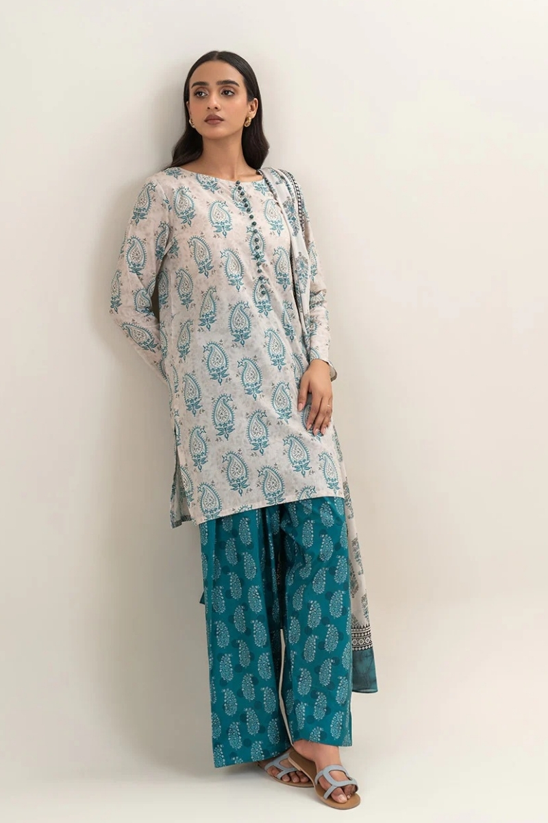 Mahnur Original - 3 Pcs Embroidered Luxury Lawn Suit with Lace and…