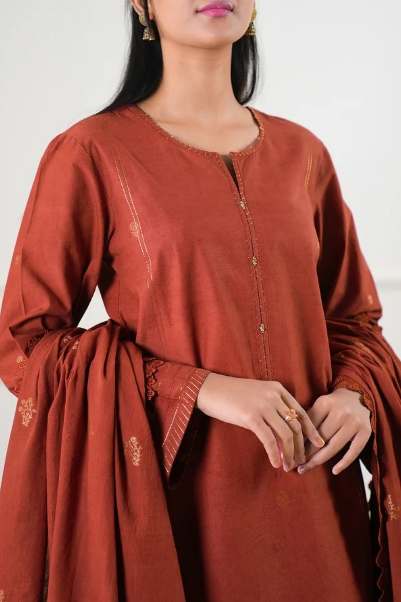 Saya Original - 3 Pcs Printed Lawn Suit with Lace and Hand Work…