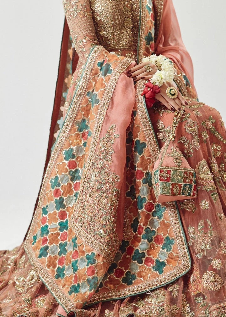 Saaz pakistani fashion outfit in peach tones.