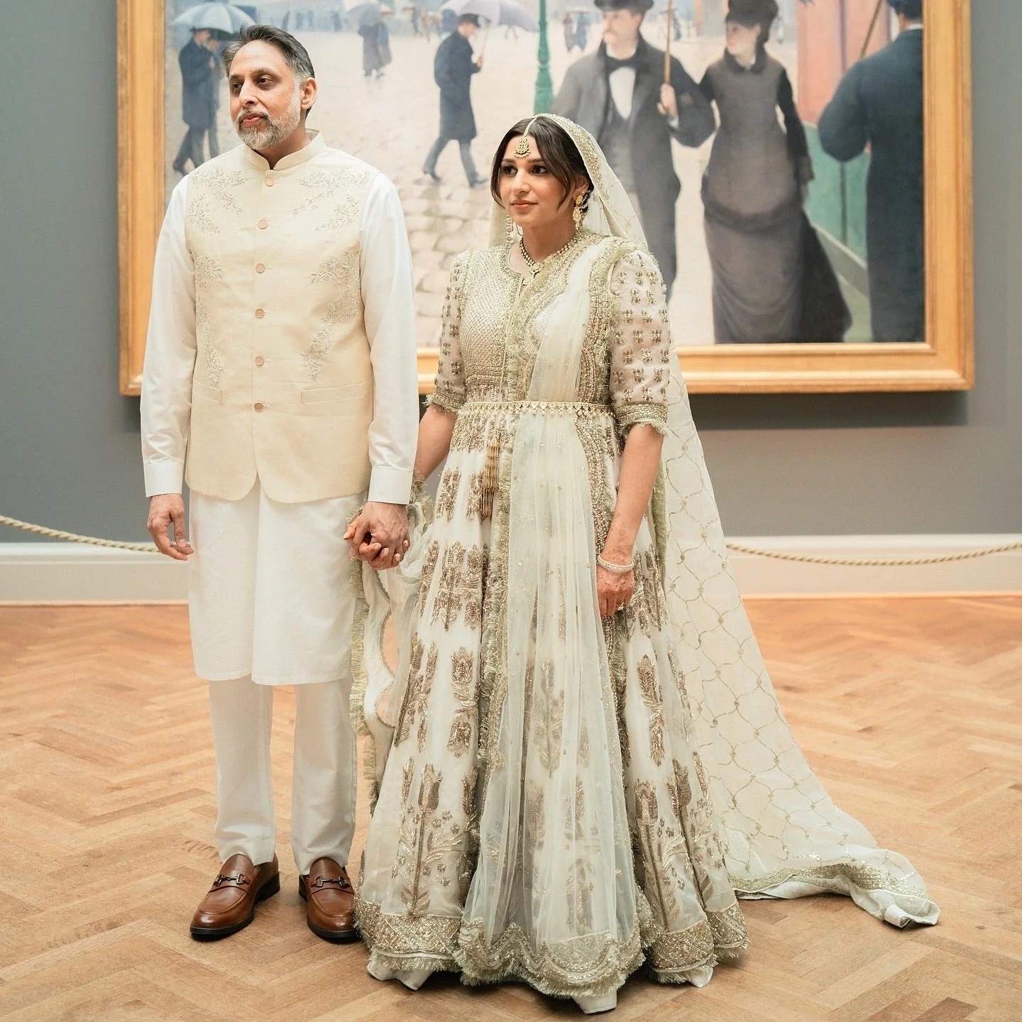 Saheda pakistani fashion outfit in ivory tones.