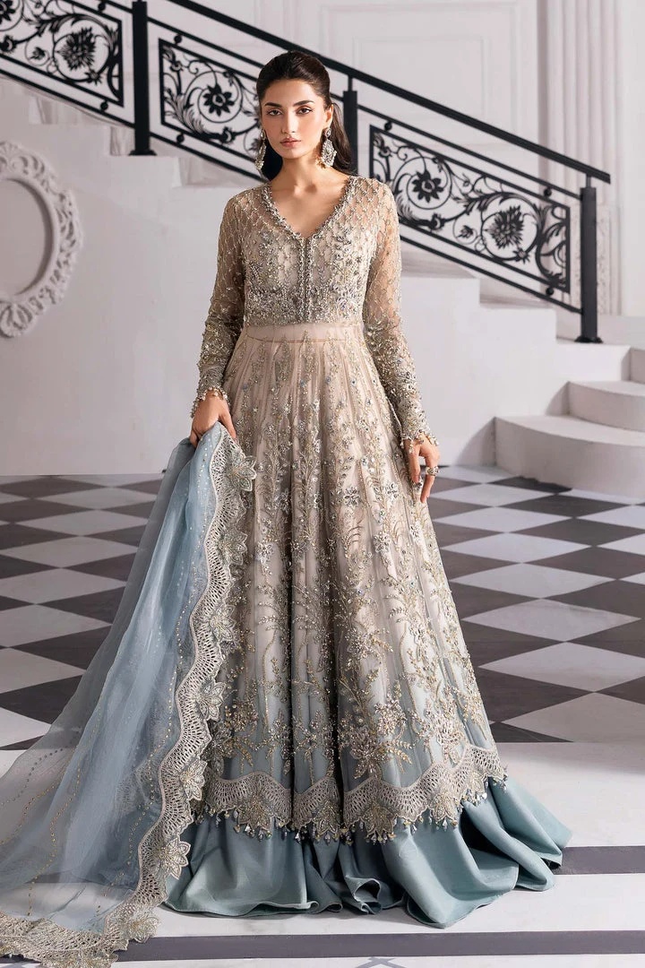 Serene pakistani fashion outfit with coordinated formal styling.