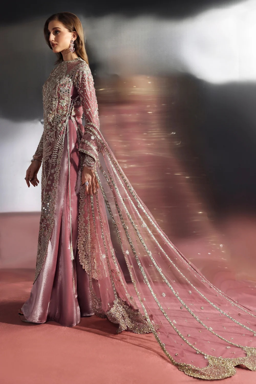Velisse Pakistani fashion outfit in pink tones.