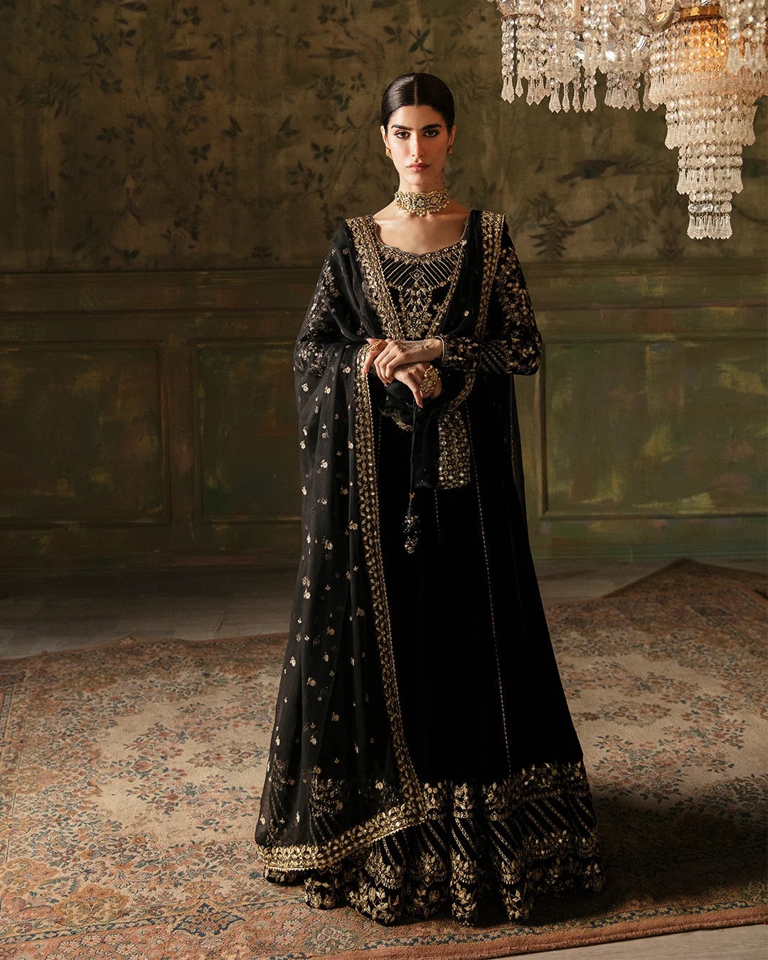 Venera Pakistani fashion outfit in black tones.