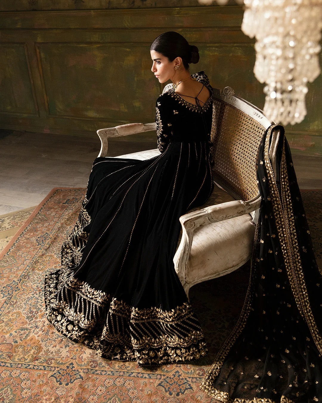 Venera Pakistani fashion outfit in black tones.