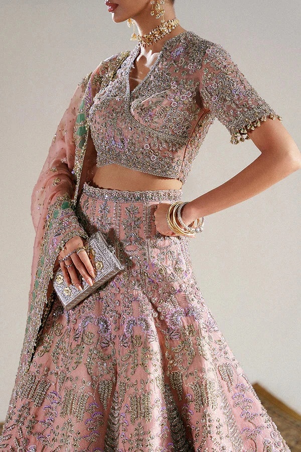 Zaleh pakistani fashion outfit with coordinated formal styling.
